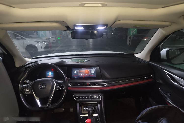 Used CHANGAN CS55PLUS 2020 1.5T Automatic Colorful Model Center Console