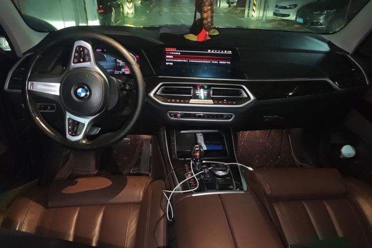 Used BMW X5 2019 xDrive40i Luxury Model with M Sport Package
