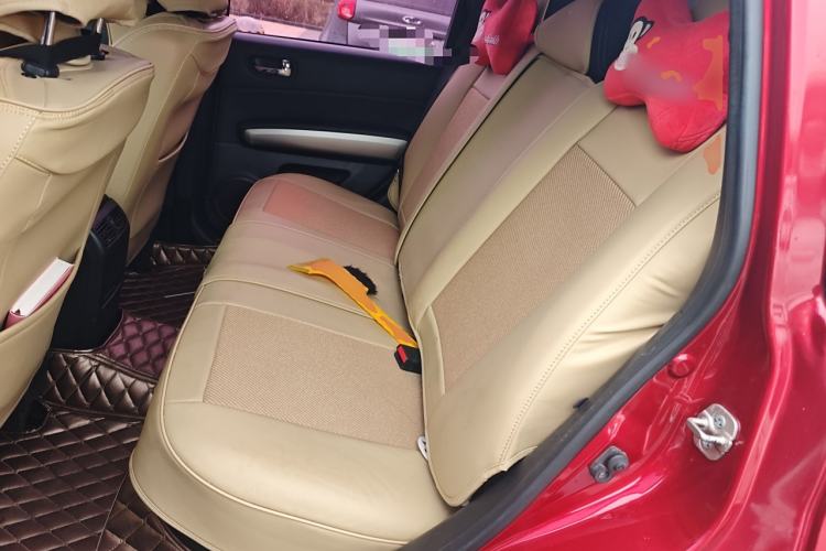 Used Dongfeng Fengdu MX6 2015 2.0L CVT Two-Wheel Drive Excellence Edition