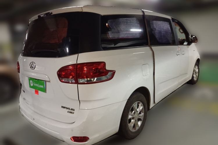 Used SAIC MAXUS G10 2014 2.0T Automatic Elite Edition
