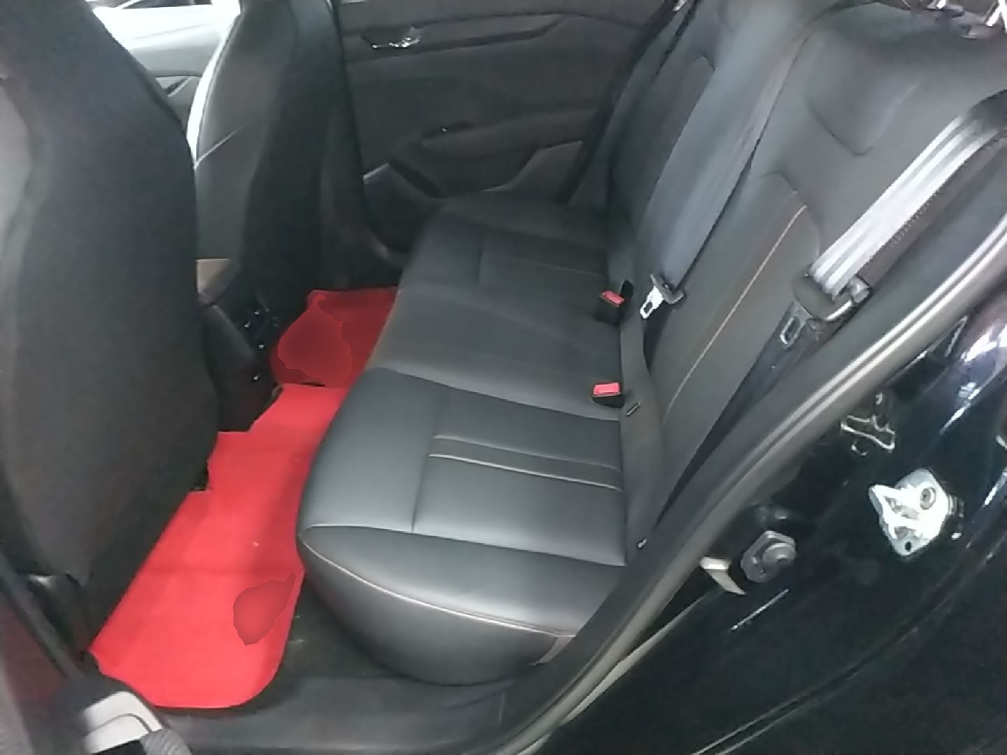 Dongfeng Aeolus Yixuan 2025 1.5L Automatic Luxury Version - Luxury — снимка 20