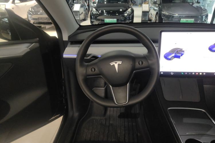 Used Tesla Model Y 2023 Rear-Wheel-Drive Version