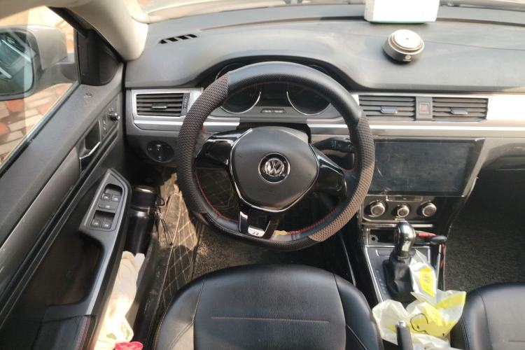 Used Volkswagen Bora 2018 1.5L Automatic Fashion Model Steering Wheel