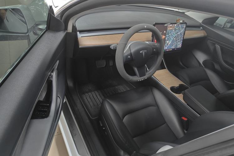 Used Tesla Model 3 2020 Revised Version Standard Range Rear-Wheel Drive – Upgraded Edition Driver Seat