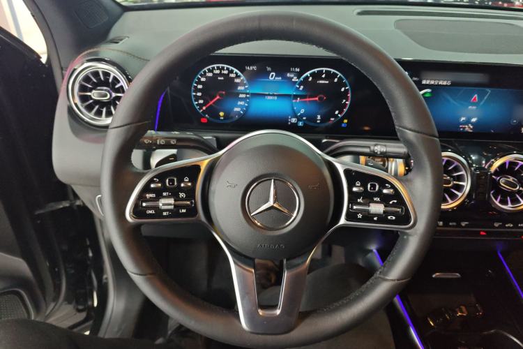 Used Mercedes-Benz GLB 2023 GLB 220 Fashion Model
