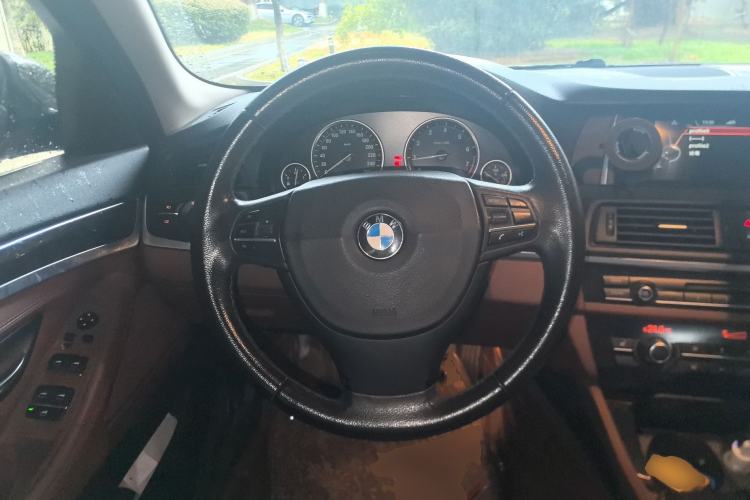Used BMW 5 Series 2014 525Li Leading Model