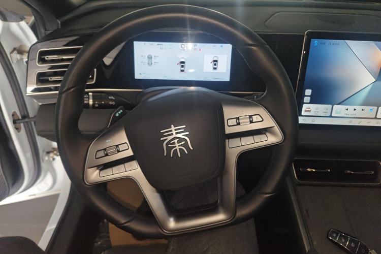 Used BYD Qin L 2025 DM-i Smart Drive 120KM Superior Model
