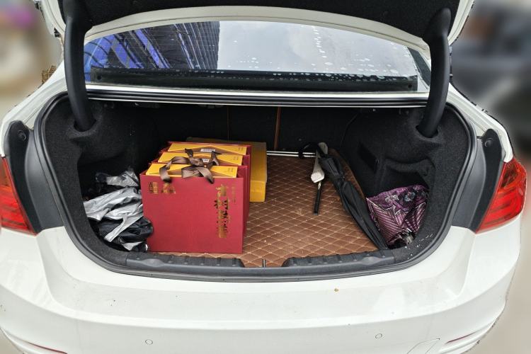 Used BMW 3 Series 2013 Facelifted 320Li Luxury Design Package Trunk