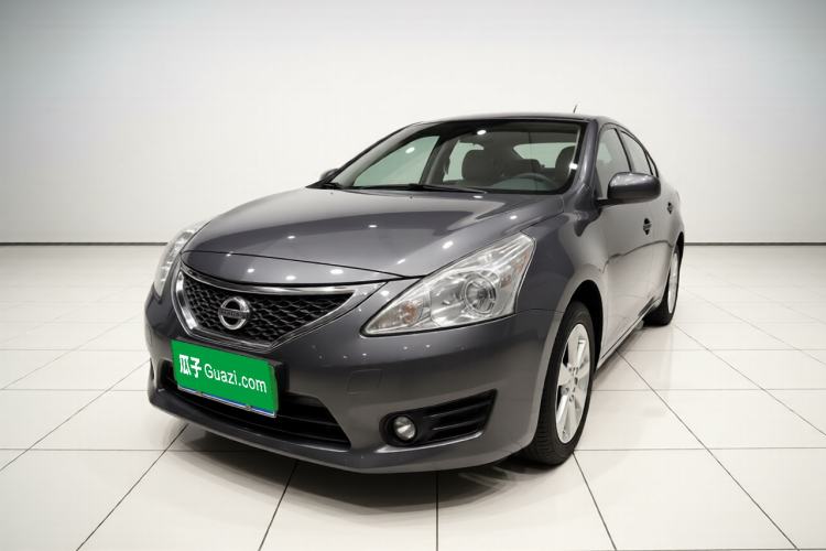 Used Nissan Tiida 2013 1.6L CVT Cool Cafe Edition