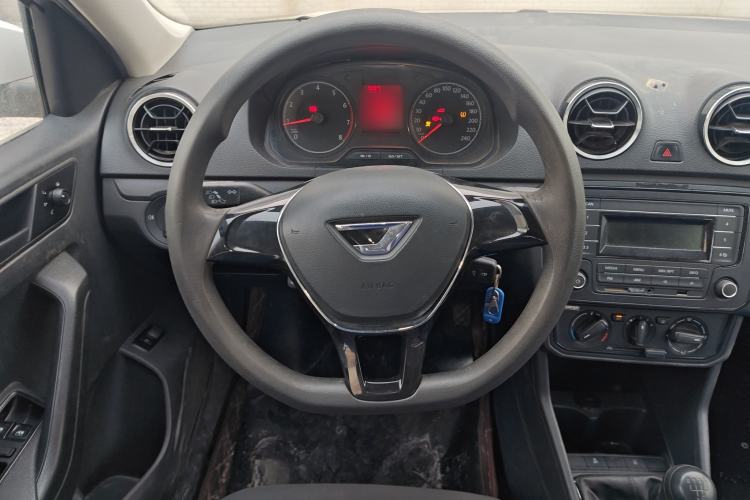 Used Jetta VA3 2019 1.5L Manual Entry-Level Version Steering Wheel