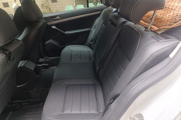 Used Volkswagen Lavida 2017 1.6L Automatic Comfort Edition
