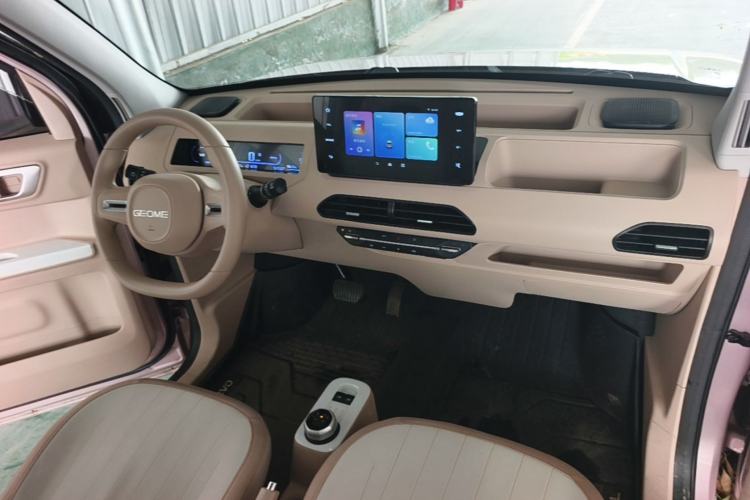 Used Geely Galaxy Panda 2024 Panda Mini 200km Endurance Bear