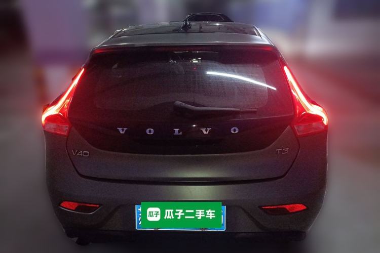 Used Volvo V40 2017 T3 Zhiyi Edition
