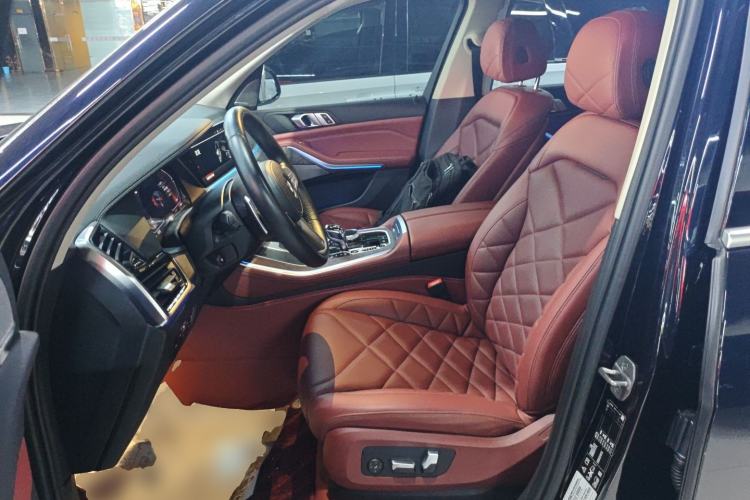 Used BMW X5 2022 xDrive 30Li Luxury M Sport Package