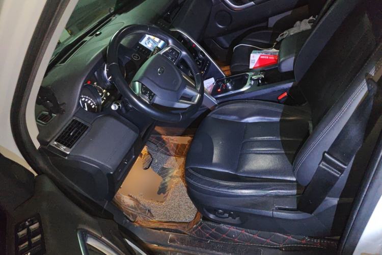 Used Land Rover Discovery Sport 2017 2.0T SE
