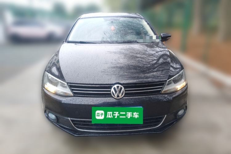 Used Volkswagen Sagitar 2012 1.6L Manual Comfort Model Front