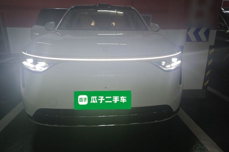 Used Hima AITO M8 2025 Extended-Range Ultra Version 53.4 kWh 6-Seater Edition