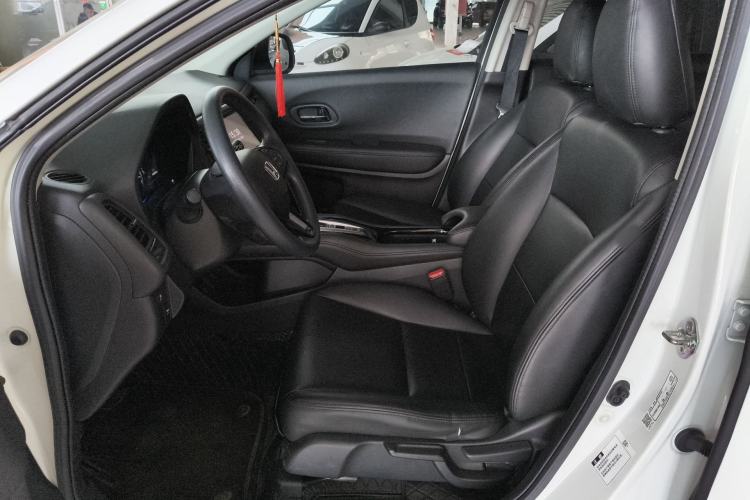 Used Everus VE-1 2021 Travel Edition Left Front Seat