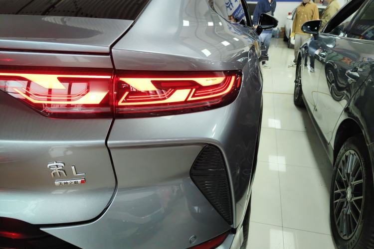 Used BYD Song L EV 2025 Intelligent Driving Version 662 km LiDAR Excellence Edition Exterior 3