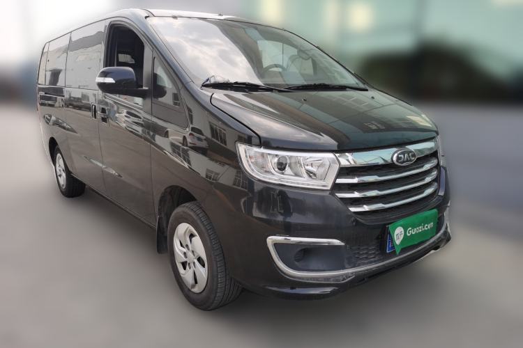 Used JAC Refine M3 2023 PLUS 1.8L 9-Seater Comfort Edition Front Right 45 Deg