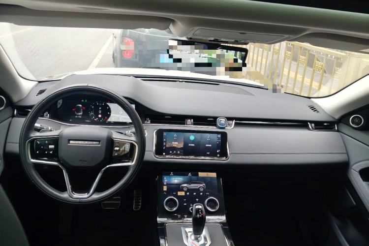 Used Land Rover Range Evoque 2022 Aurora L 249 PS R-Dynamic Collins Antique Bronze Special Edition Center Console