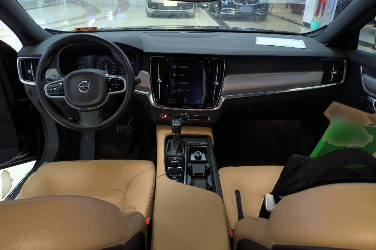 Used Volvo S90 2019 T4 Zhiyi Edition
