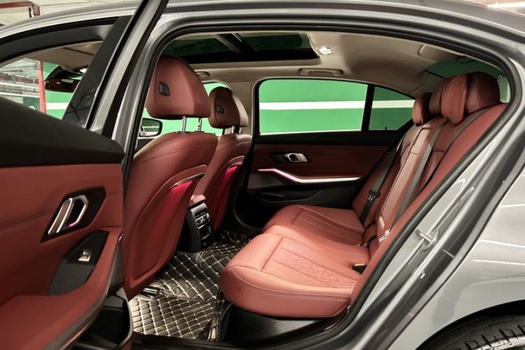 Used BMW i3 2022 eDrive 35 L
