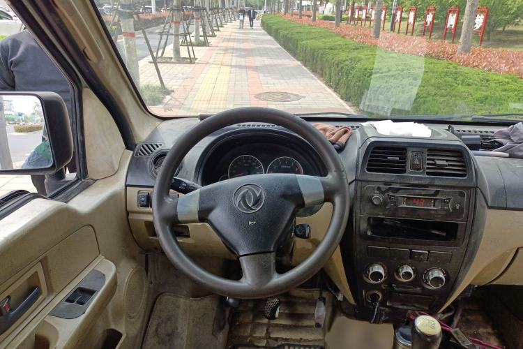 Used Dongfeng Xiaokang C36 2015 1.5L Standard Version II DK15-06 Steering Wheel