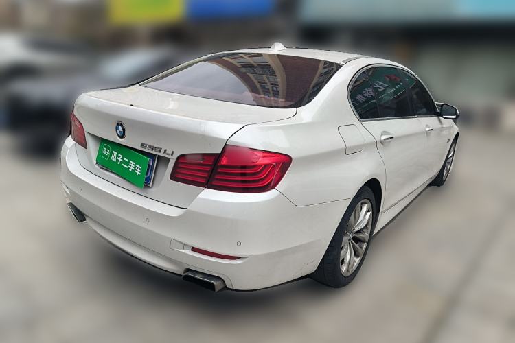 Used BMW 5 Series 2015 535Li Leading Model