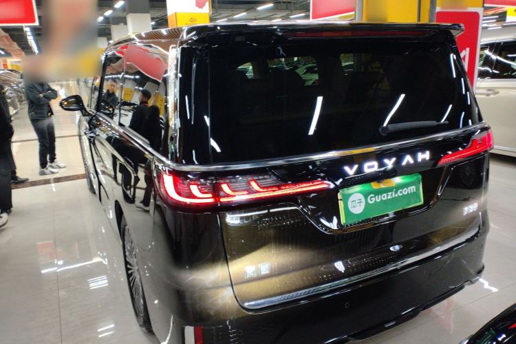 Used VOYAH Dream 2025 PHEV Four-Wheel-Drive Flagship Kunpeng Edition
