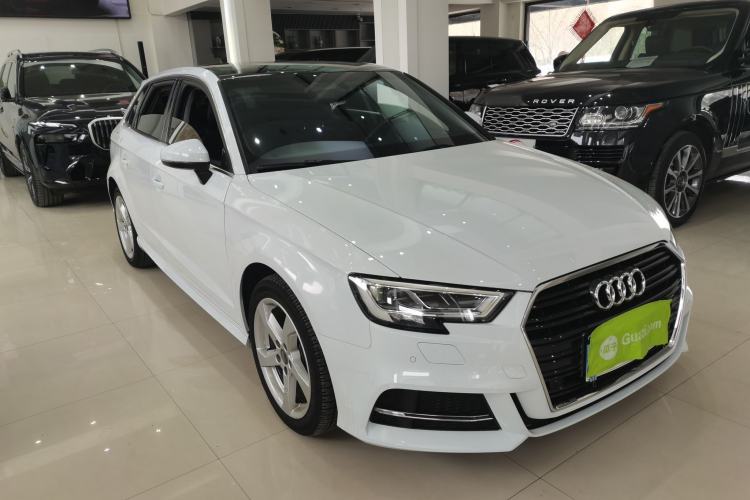 Used Audi A3 2019 Sportback 35 TFSI Fashion Edition China VI Emission Standard Front Right 45 Deg