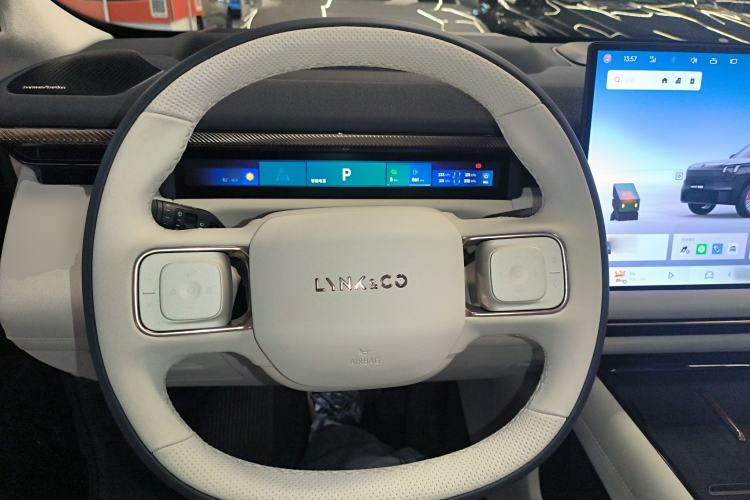 Used Lynk & Co 900 2025 2.0T Exploration Edition