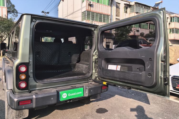 Used 212 T01 2024 2.0T Mechanic
