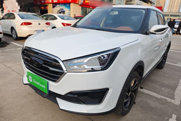 Used Zotye T300 2023 T300L 1.5L Manual Standard Edition
