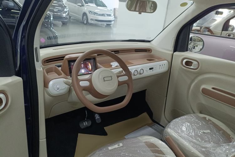 Used Bestune Pony 2026 222km Colorful Horse Center Console