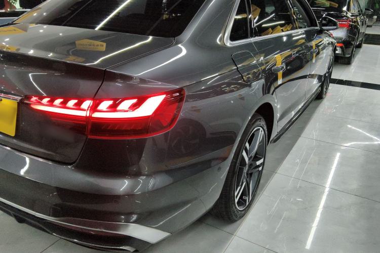 Used Audi A4L 2022 40 TFSI Luxury Dynamic Model