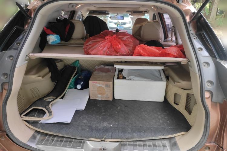 Used Nissan X-Trail 2014 2.0L CVT Comfort Edition 2WD Trunk