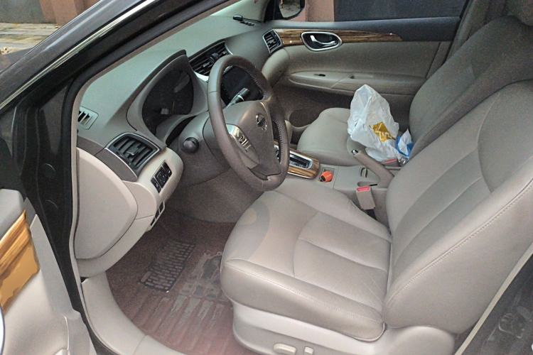 Used Nissan Sylphy 2014 1.6XV CVT Deluxe Edition Left Front Seat