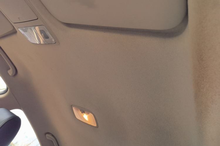 Used Hyundai Celesta 2015 1.6L Manual Comfort Model Headliner