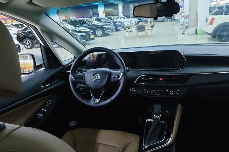 Used Buick GL6 2021 323T Mild Hybrid Connect Luxury Model Steering Wheel