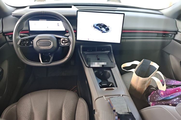 Used Lynk & Co 07 2024 EM-P 126 Long-Range Ultra
