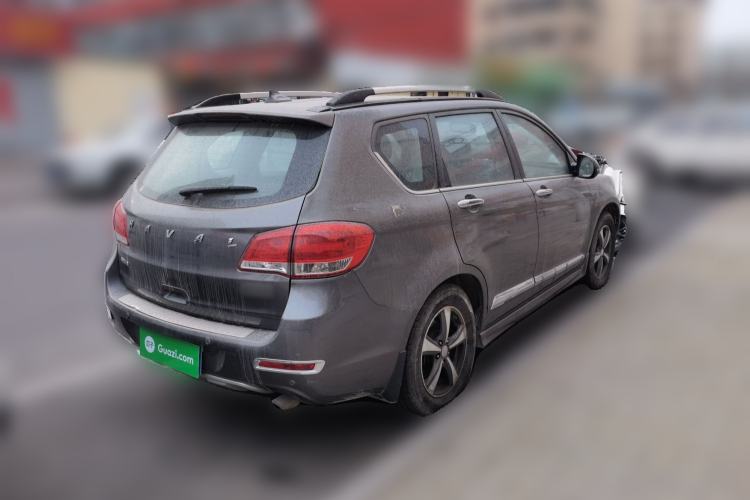 Used Haval H6 2013 Upgraded Model 2.4L Automatic Two-Wheel Drive Elite Version
