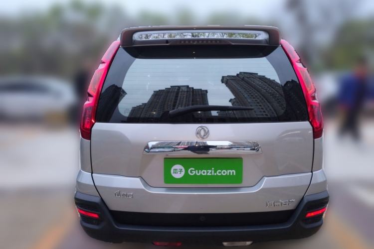 Used Dongfeng Fengdu MX6 2015 2.0L CVT Two-Wheel Drive Excellence Edition Rear