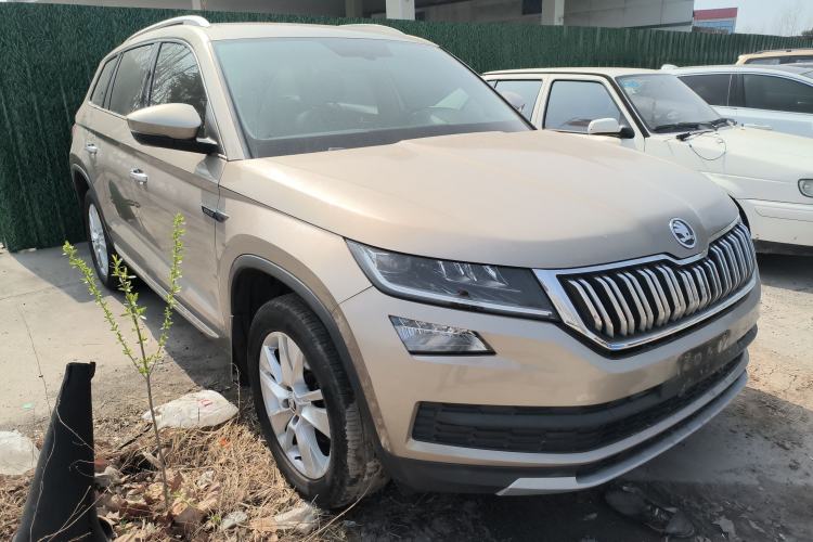 Used Skoda Kodiaq 2018 Facelifted TSI330 5-Seater Two-Wheel-Drive Luxury Enjoyment Edition
