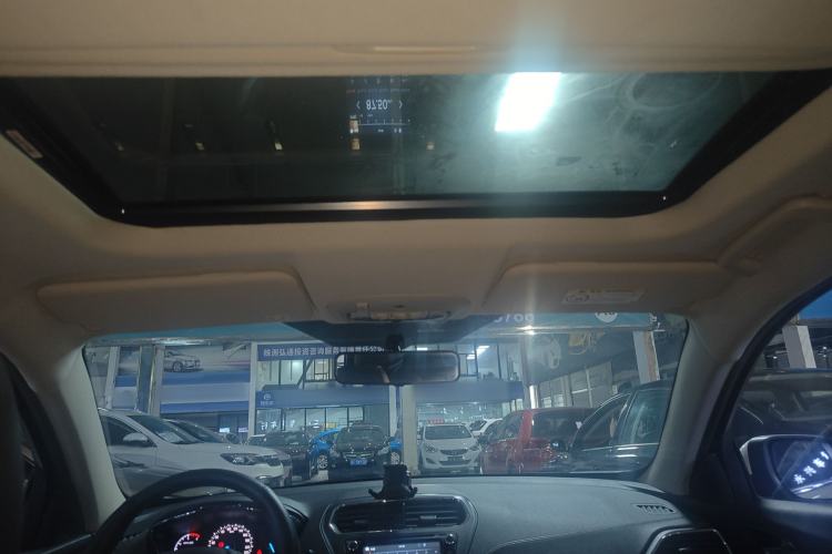 Used Ford Escort 2015 1.5L Automatic Fashion Model Headliner