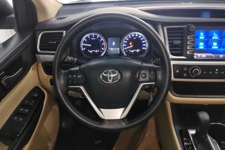 Used Toyota Highlander 2018 2.0T Two-Wheel Drive Elite Edition 7 Seats China VI Standard
