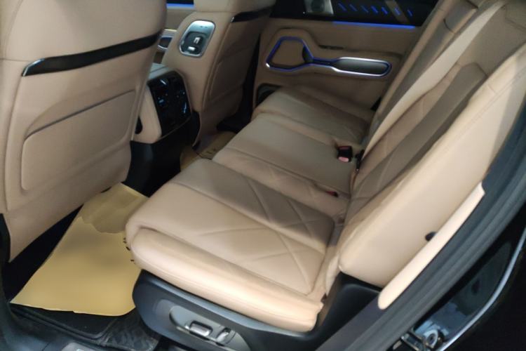 Used Formula Leopard Leopard 8 2025 Smart & Brave Flagship Edition 7 Seats