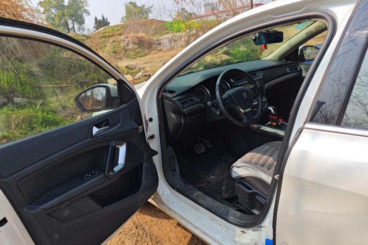 Used Peugeot 408 2016 1.6T Automatic Luxury Edition Driver Seat