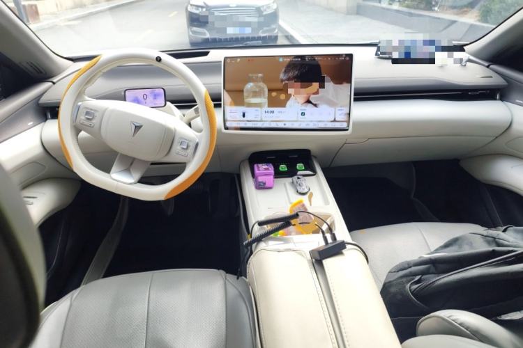 Used Deepal L07 2025 230 Ultra Qiankun Intelligent Driving ADS SE Range-Extended Version
