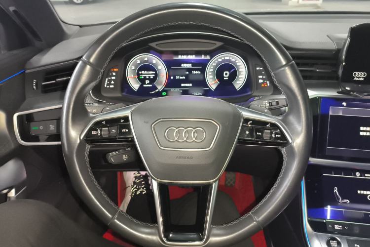 Used Audi A6L 2022 40 TFSI Luxury Dynamic Model Steering Wheel